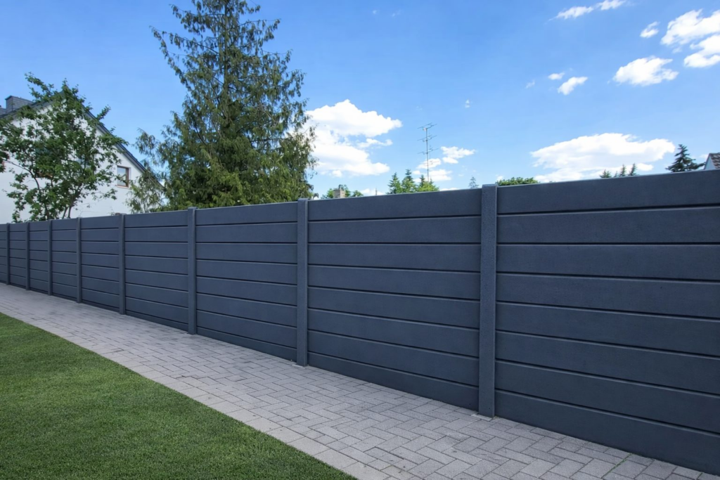 Betonzaun Betonzaun Modell 14 — Feldstein Stil