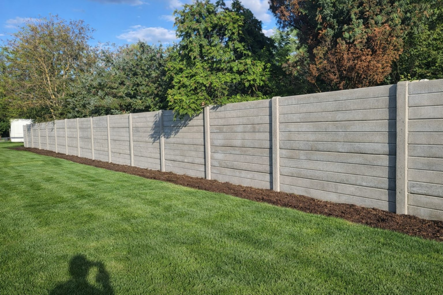 Betonzaun Modell 26